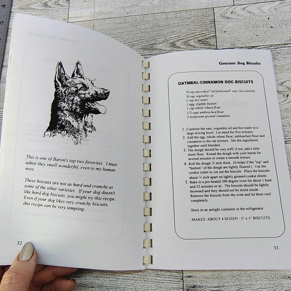 Gourmet Dog Biscuits‎ Cookbook Tasty Treats for Your Fido Carole Horstmeyer 1996